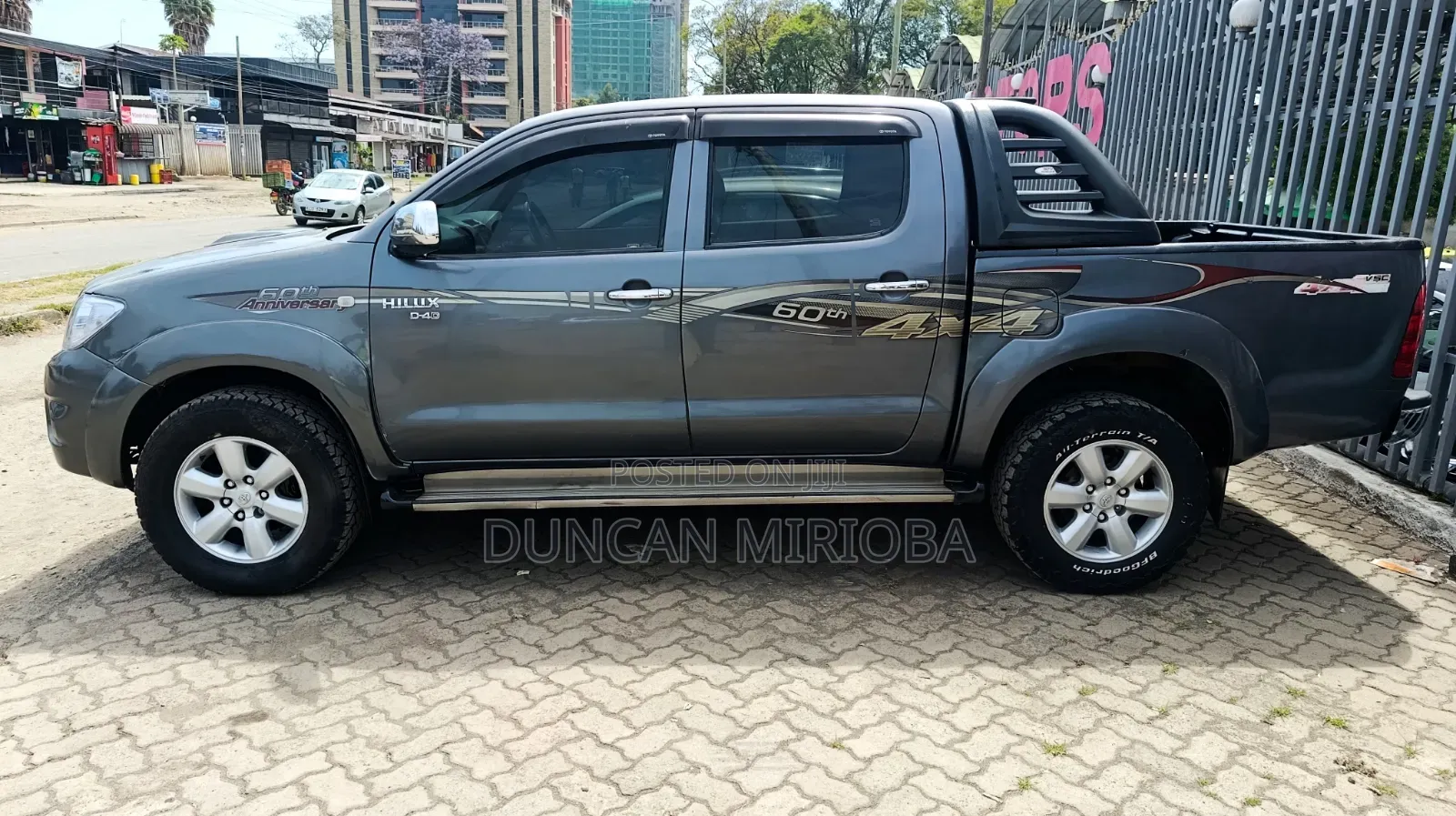 Toyota Hilux 2009 Gray