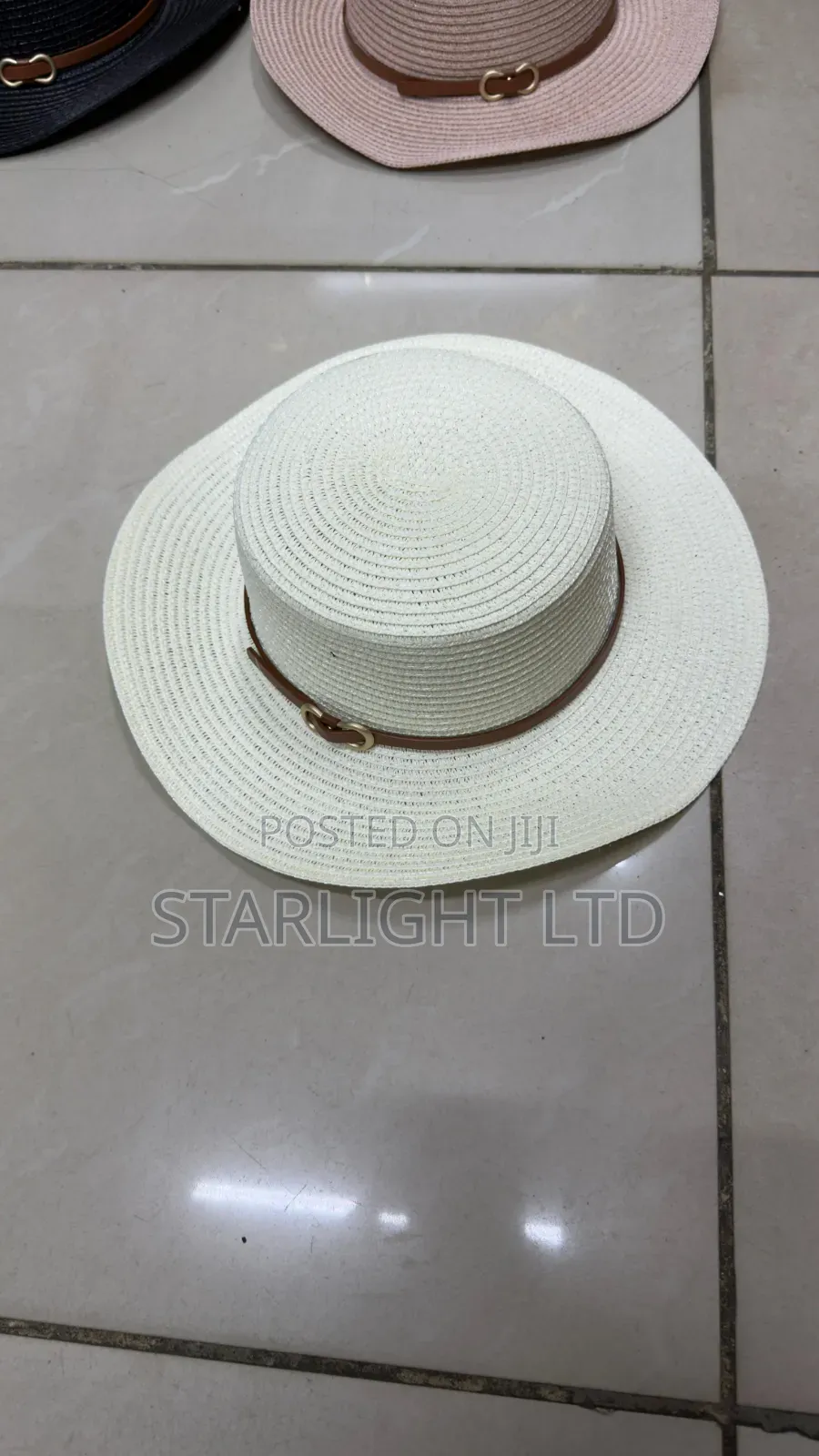 Minimalist Wide Brim Straw Fedora