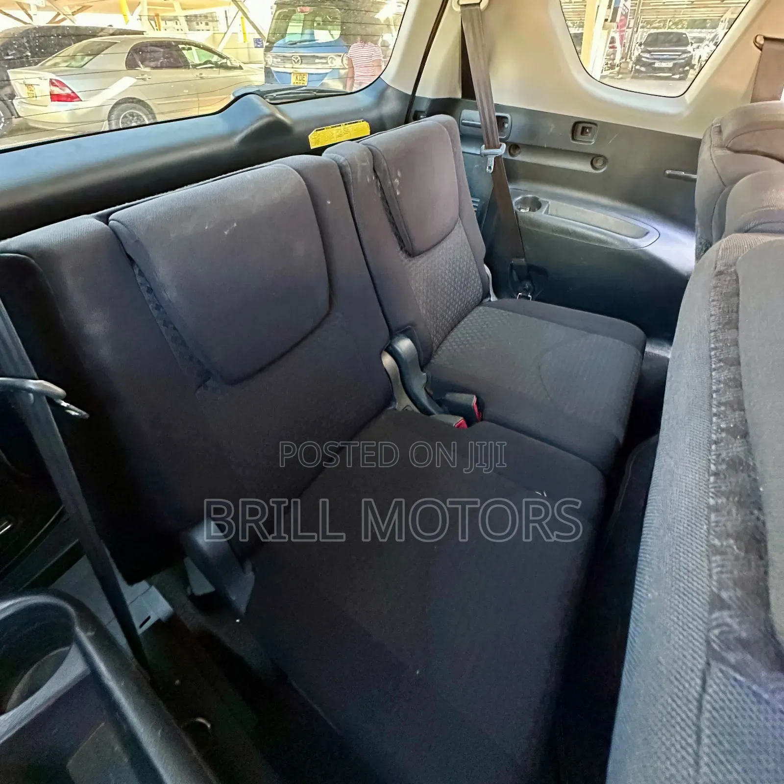 Toyota Vanguard 2011 White