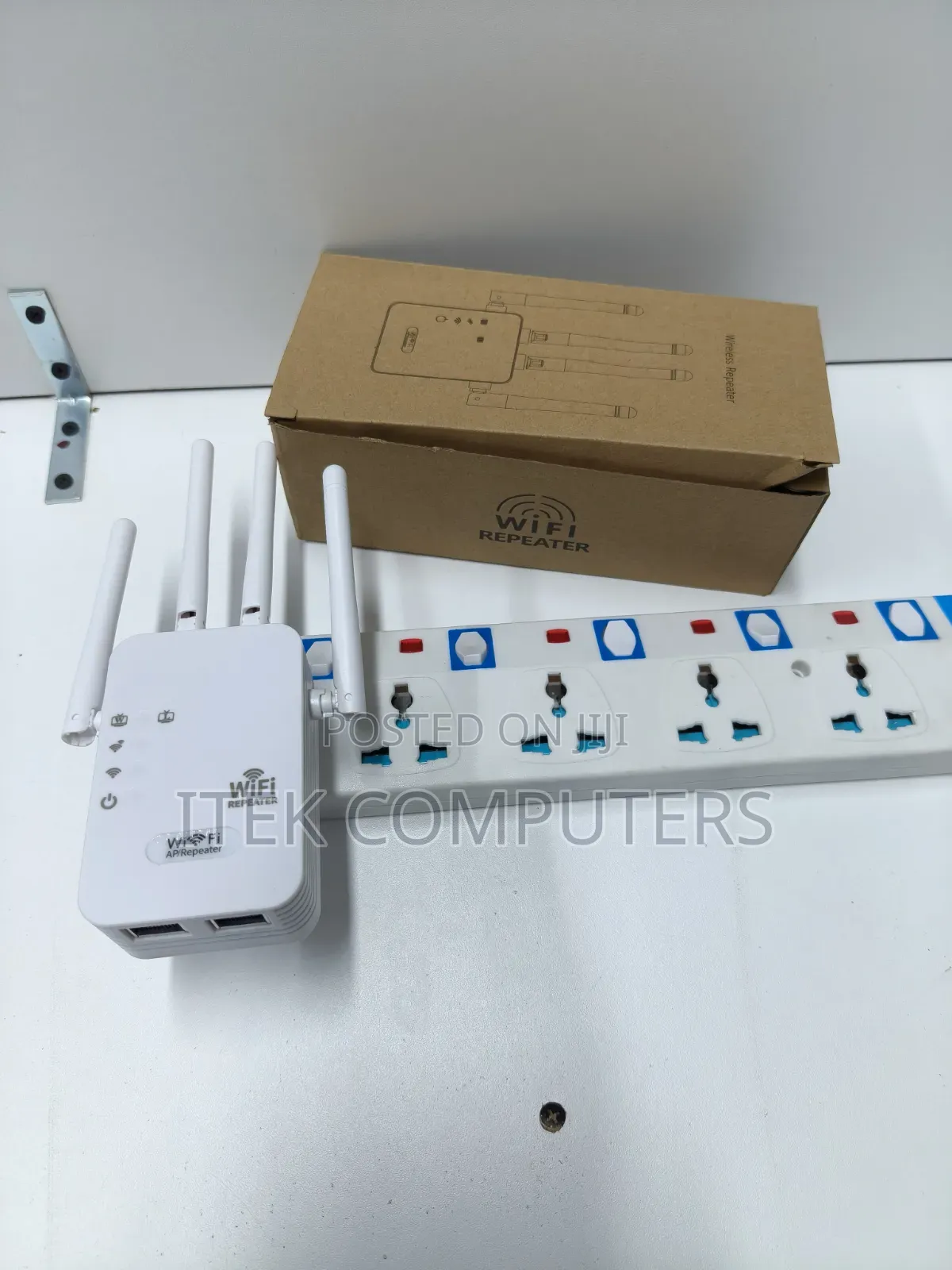 Wireless 4 Antenna WiFi Coverage Solution for Multiple Devices