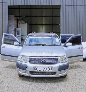 Toyota Succeed 2011 Silver