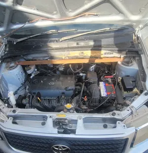 Toyota Succeed 2011 Silver