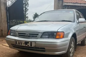 Toyota Corsa 2000 Silver