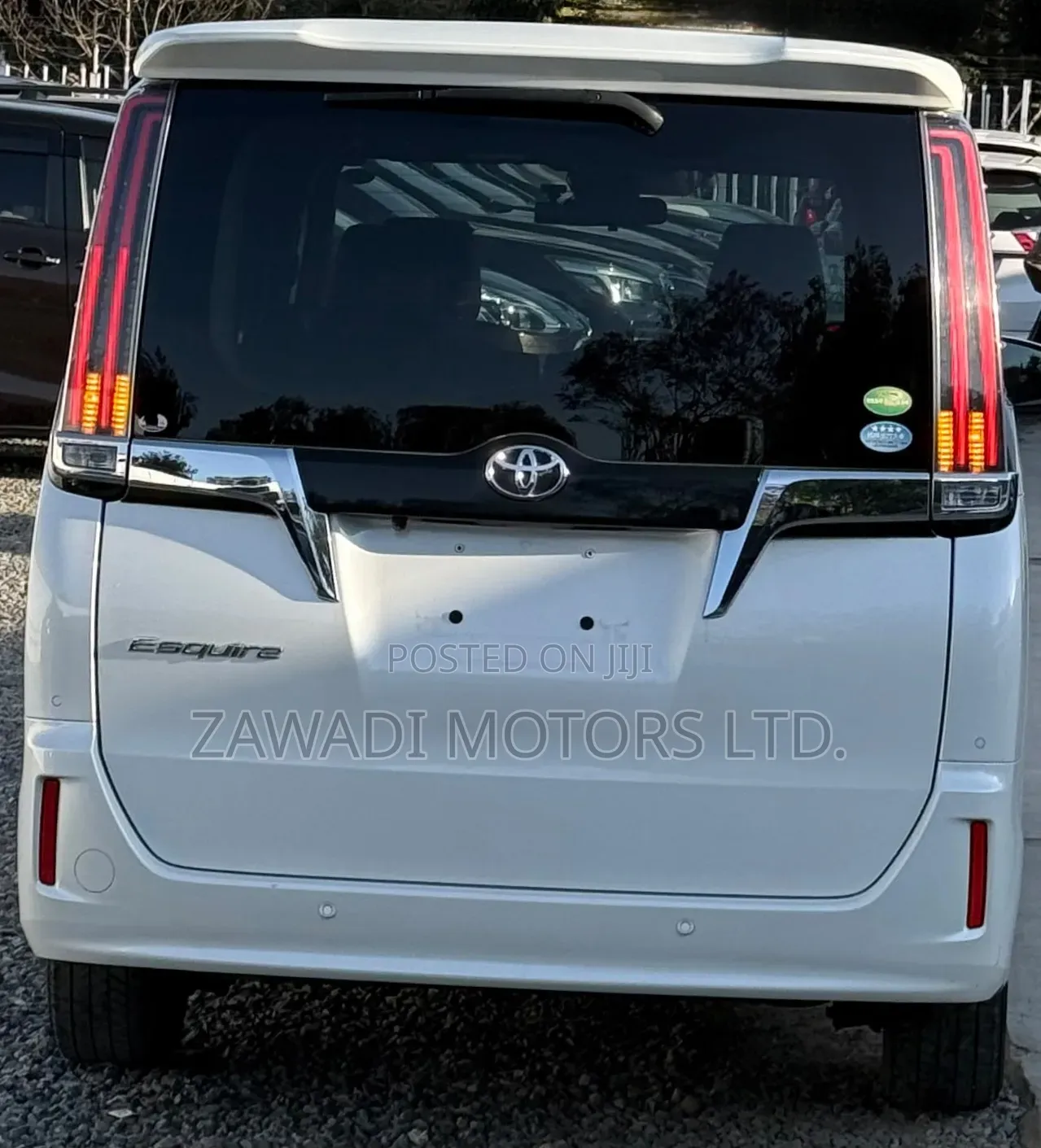Toyota Esquire 2.0 AWD (7 seater) 2019 White