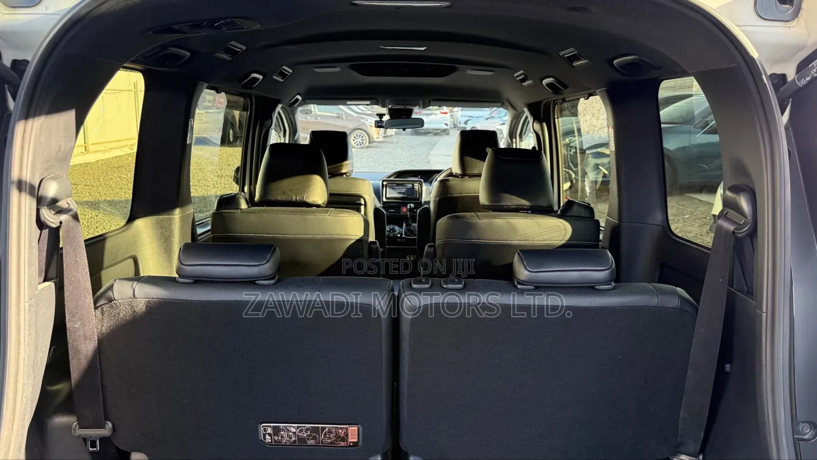 Toyota Esquire 2.0 AWD (7 seater) 2019 White