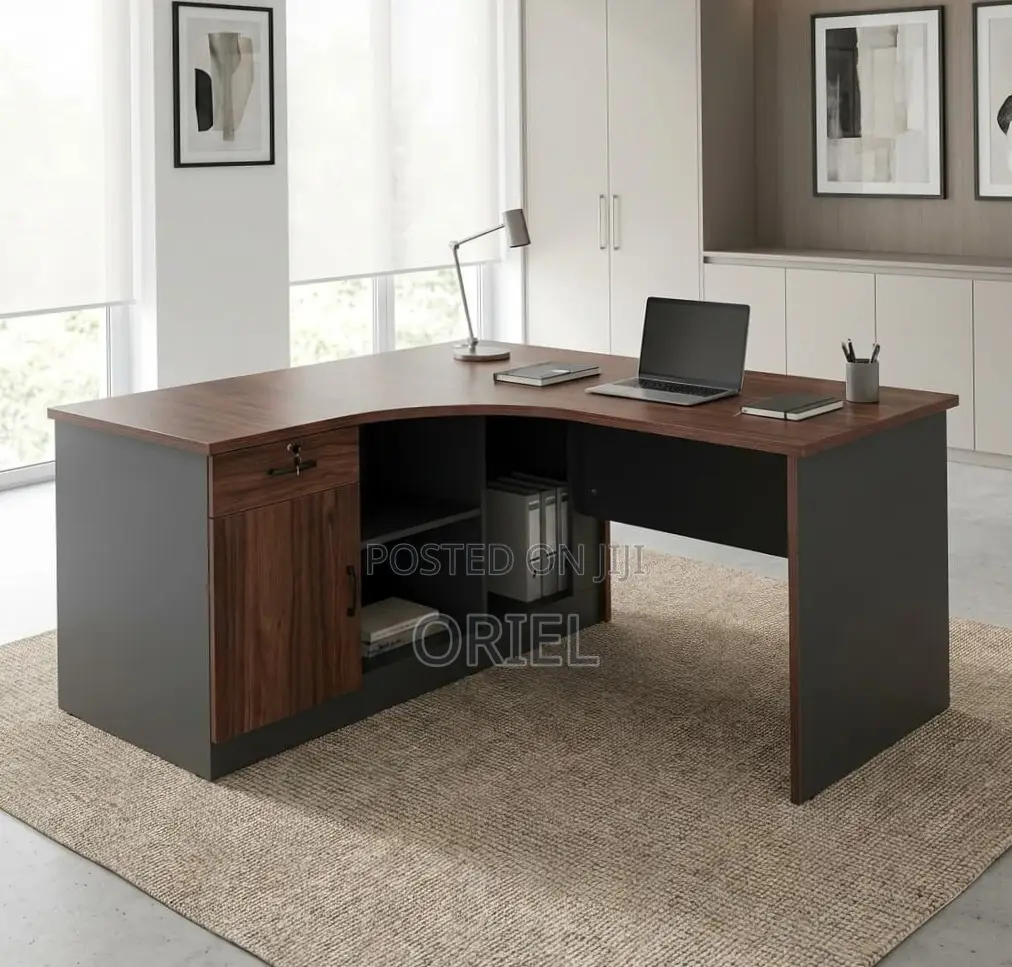 Office Desk : Curved 140CM Executive Office Table
