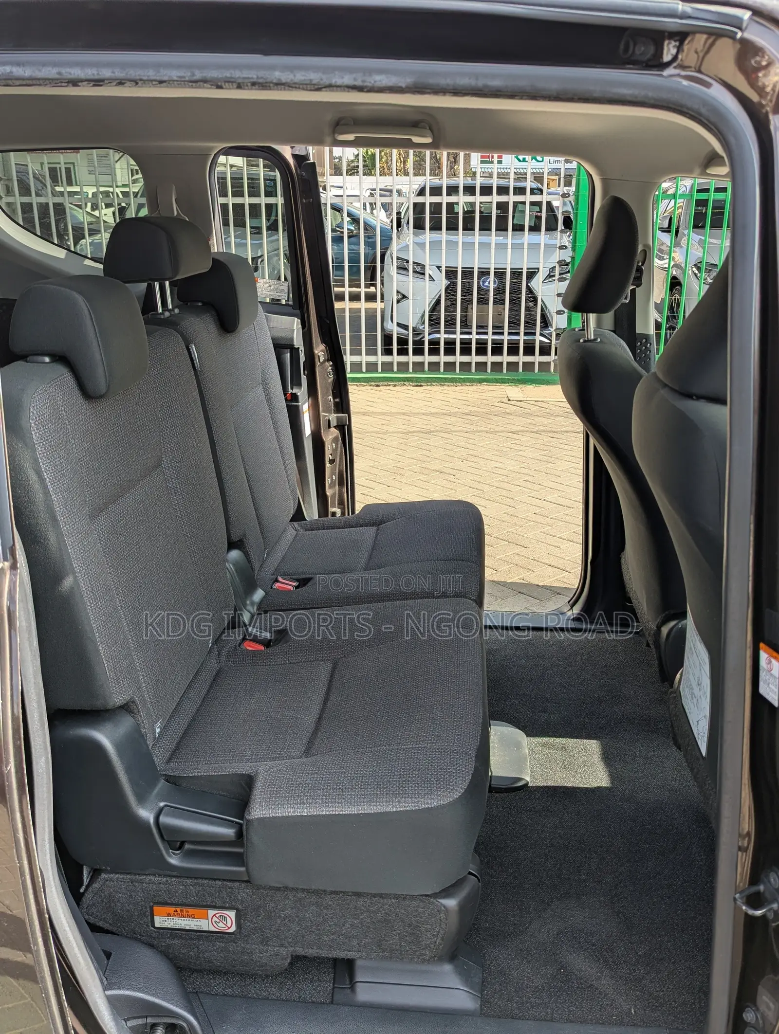 Toyota Sienta 2019