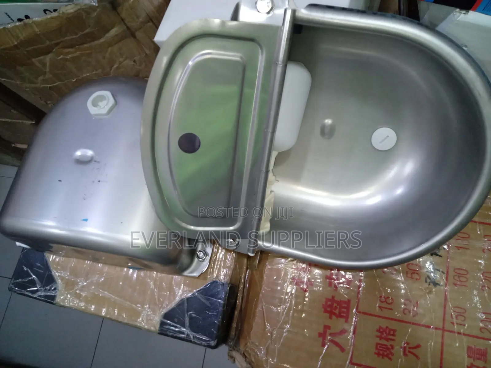 Farm-Friendly Waterer for Cows - Stainless
