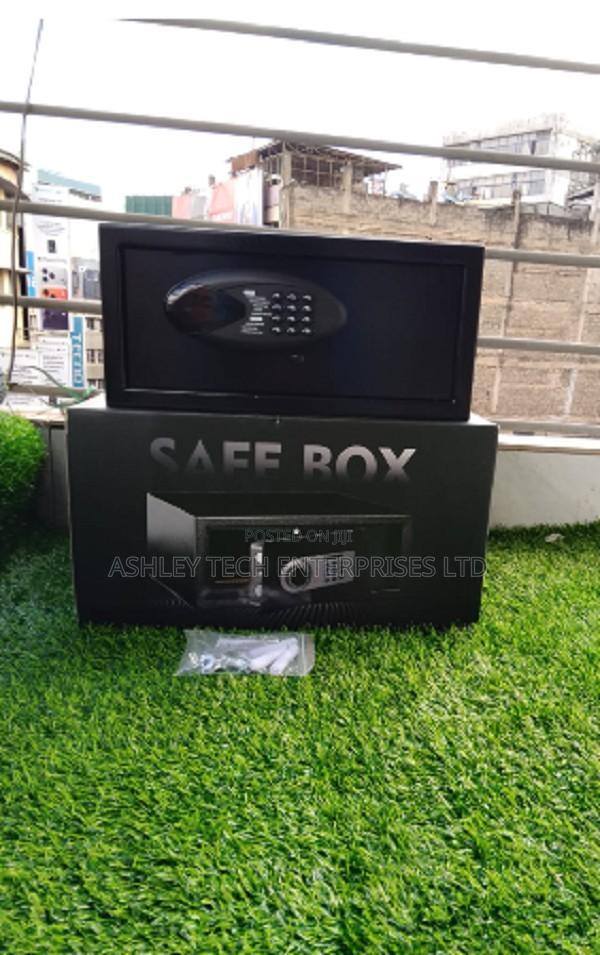 Advanced 11.5KG Hotel Safe – Secure & Easy to Use