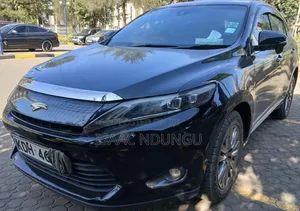 Toyota Harrier 2.0 2015 Black