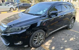 Toyota Harrier 2.0 2015 Black