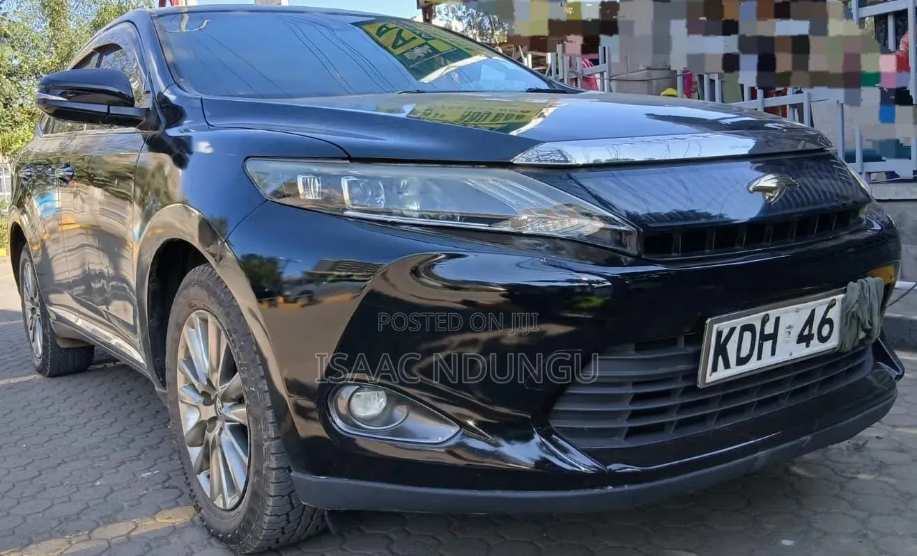 Toyota Harrier 2.0 2015 Black