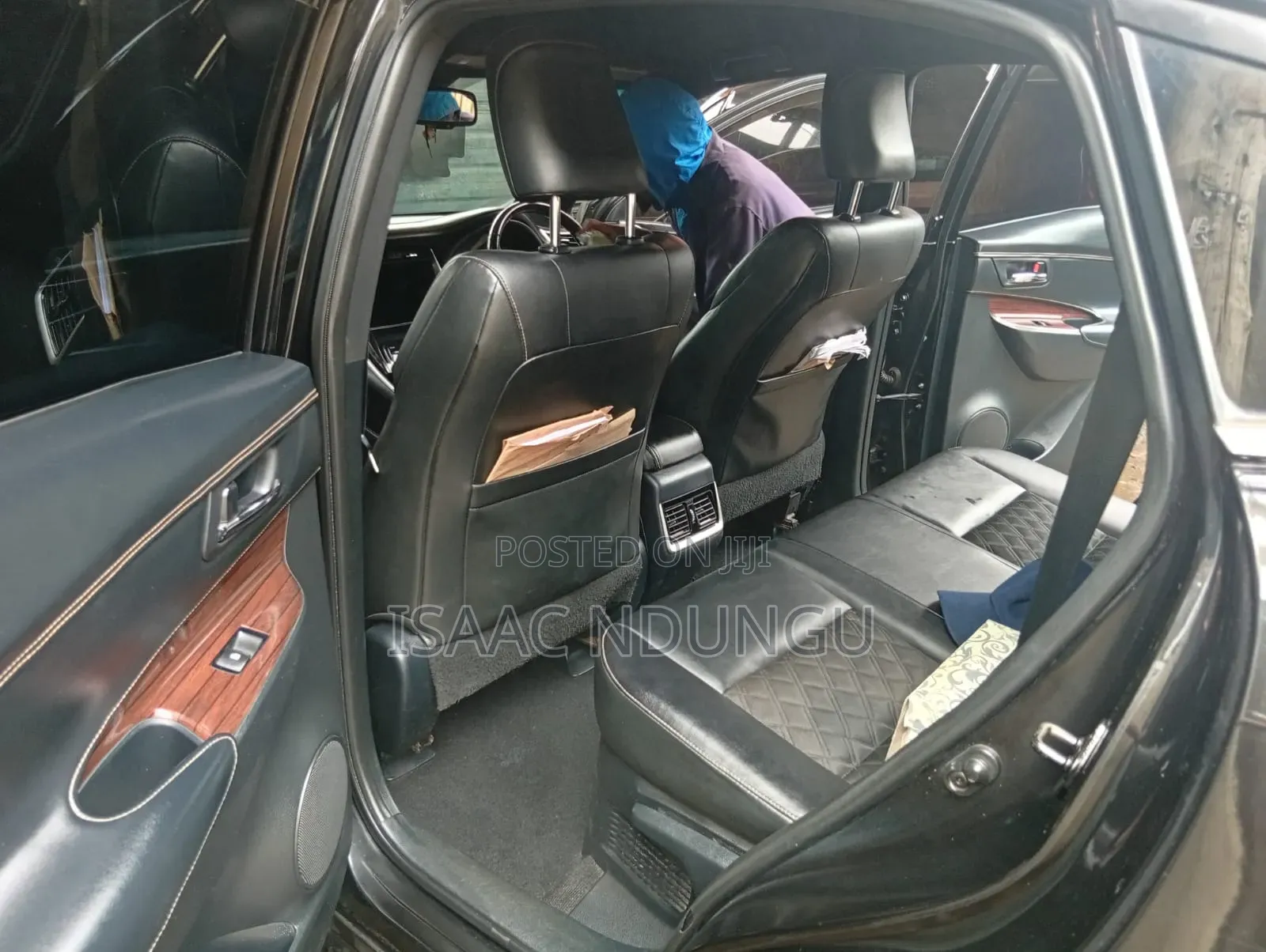 Toyota Harrier 2.0 2015 Black