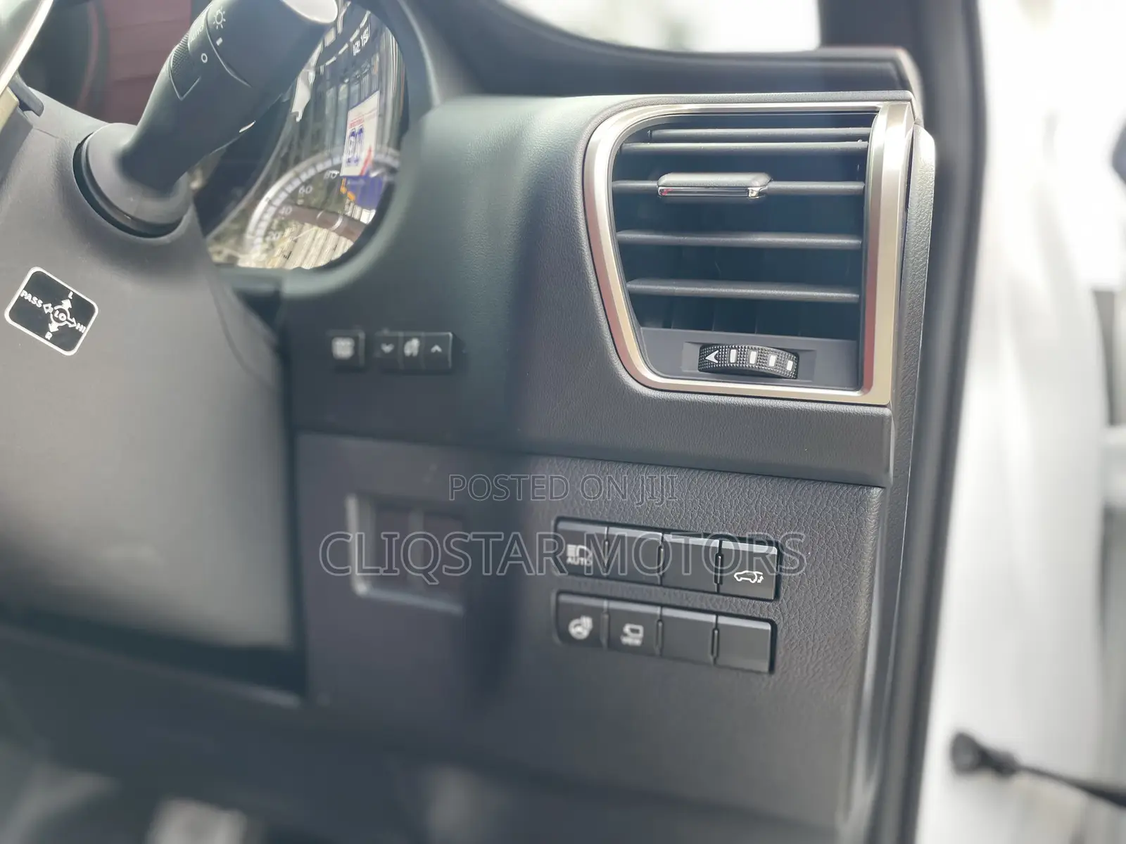 Lexus NX 200 FWD 2019 White