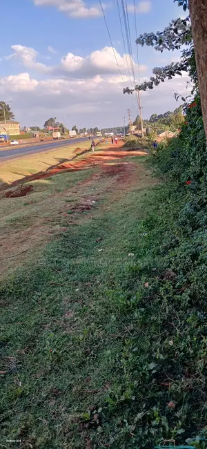 50*100 Bordering Southern Bypass at Thogoto 100m From Dagoretti Road.