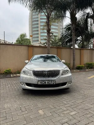 Toyota Crown Majesta 4.6 RWD 2012 Silver