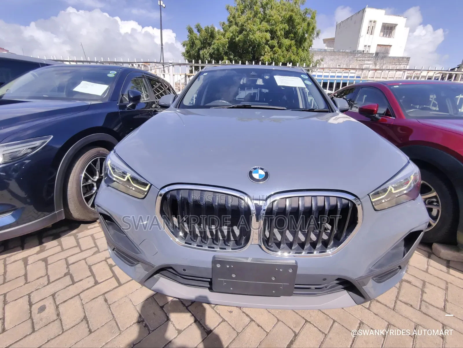 BMW X1 xDrive28i AWD 2020 Gray