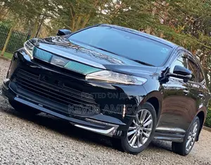 Toyota Harrier 2.0 2020
