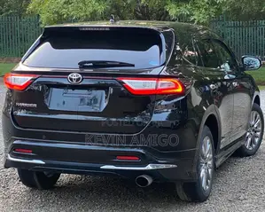 Toyota Harrier 2.0 2020