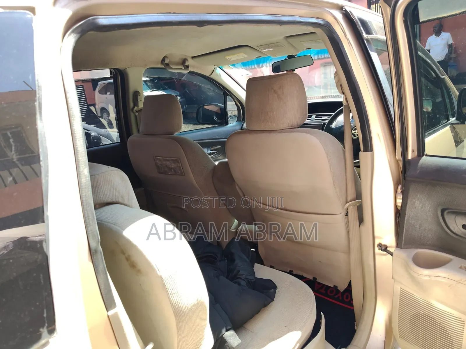 Toyota Passo Sette 2010 Beige