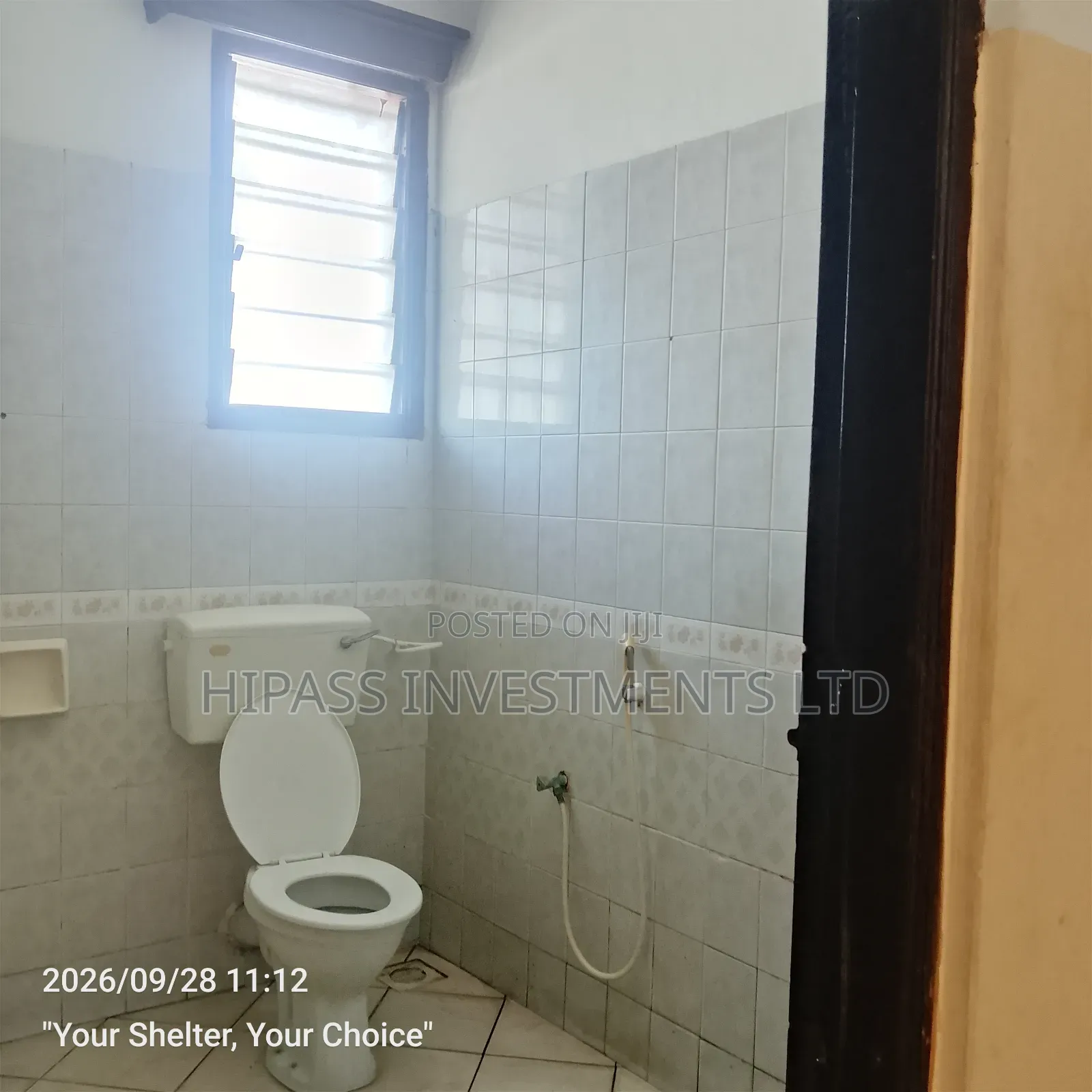 1bdrm Bedsitter in Furniture Rama, Majengo for rent