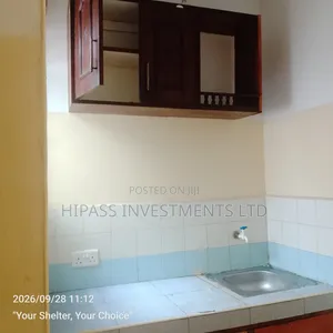 1bdrm Bedsitter in Furniture Rama, Majengo for rent