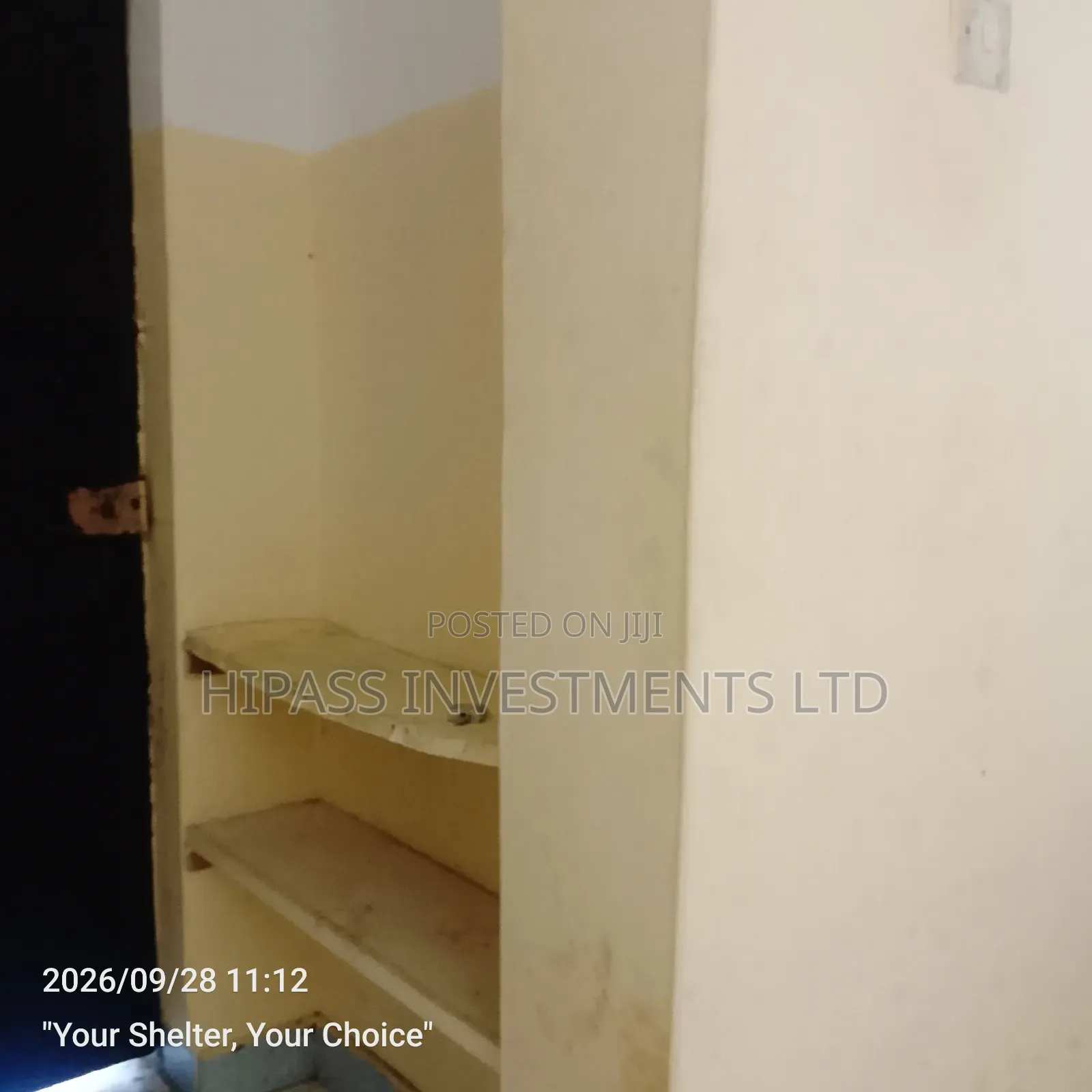 1bdrm Bedsitter in Furniture Rama, Majengo for rent