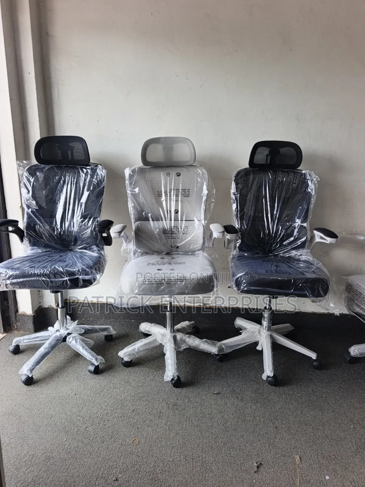 Ergonomic Mesh Office Chairs With Adjustable Headrests, Arms