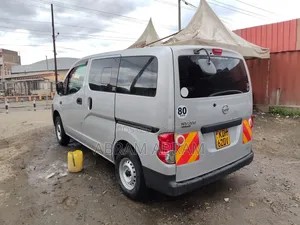 Nissan NP200 2018 Silver