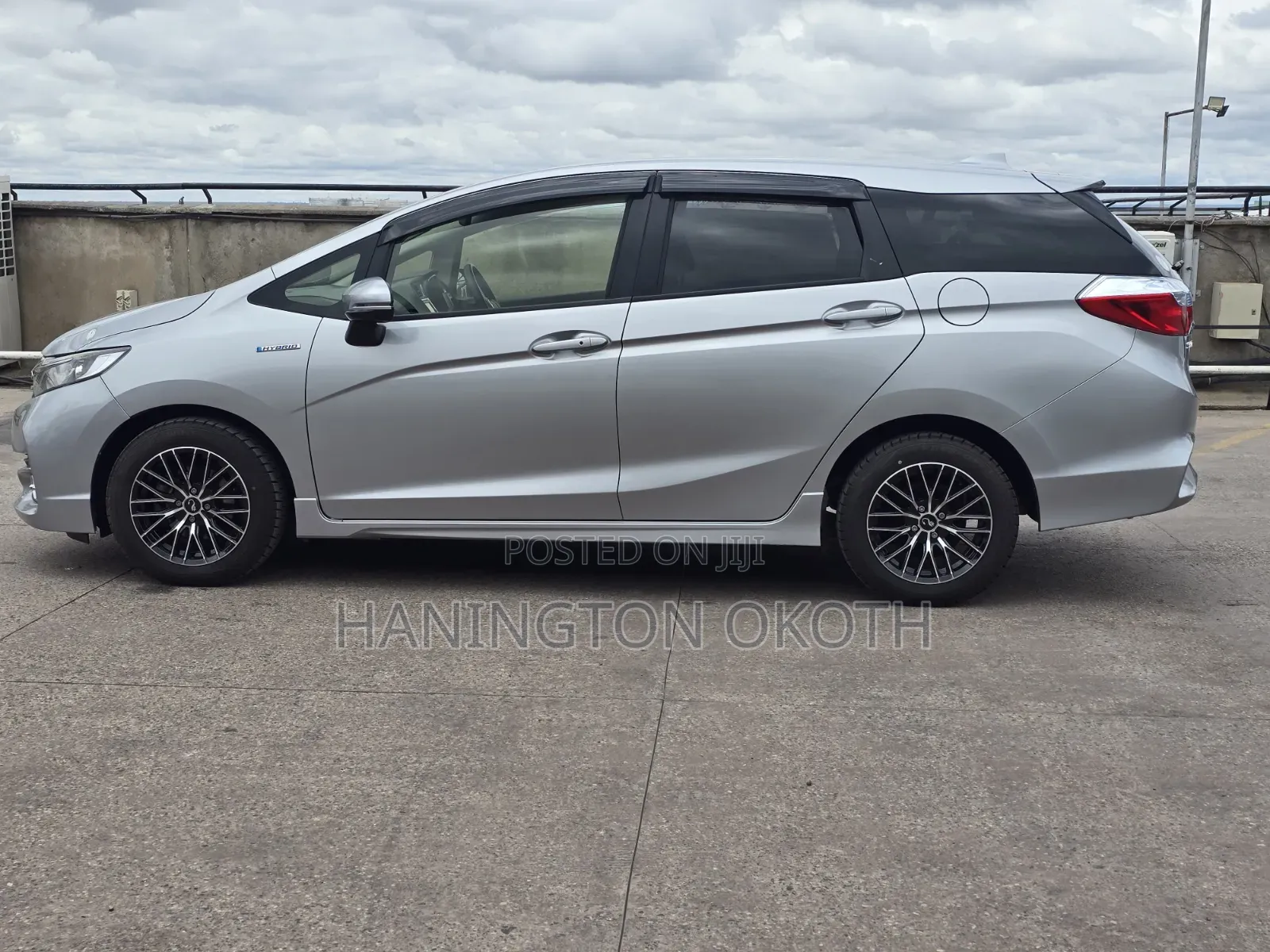 Honda Fit Shuttle 1.5 Hybrid 2WD 2019 Silver