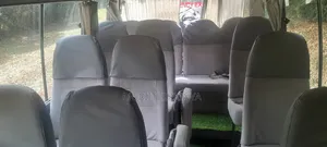 Volkswagen Passat 2011 White