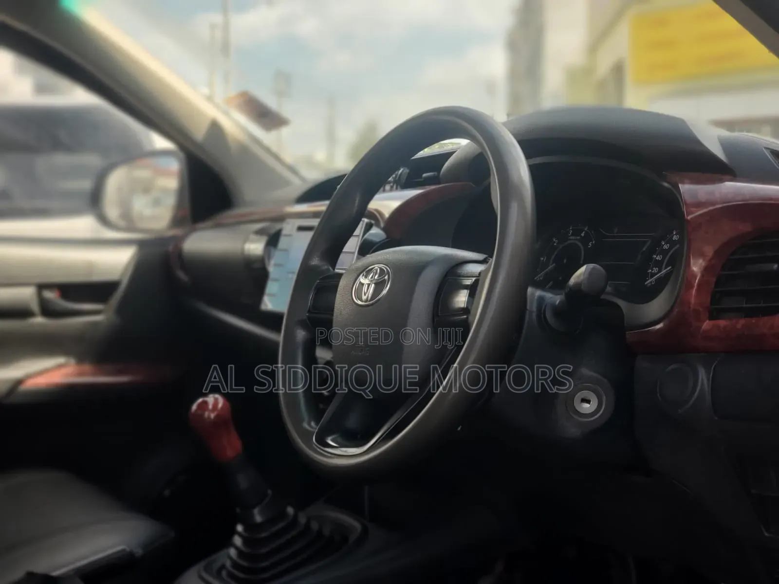 Toyota Hilux Revo Smart Cab Deisel 2.4 AWD 2018 White
