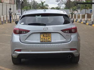 Mazda Axela 2018 Silver