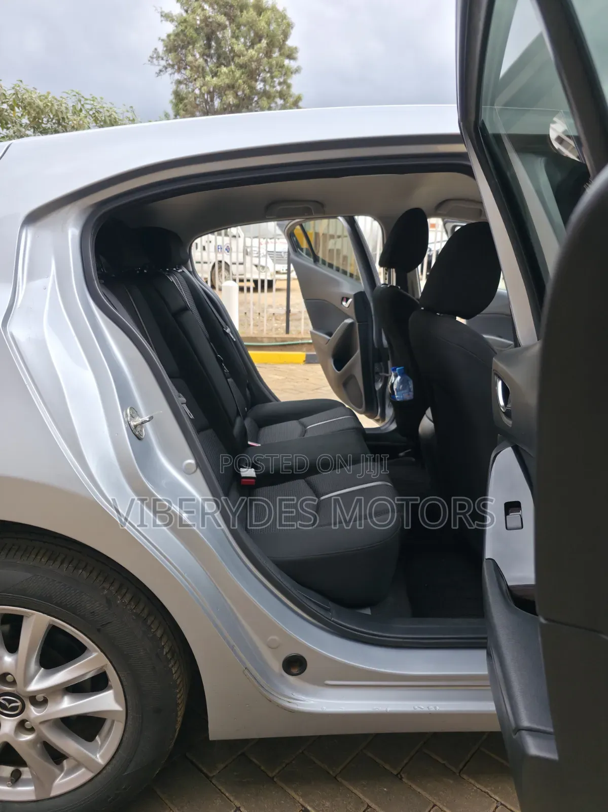Mazda Axela 2018 Silver