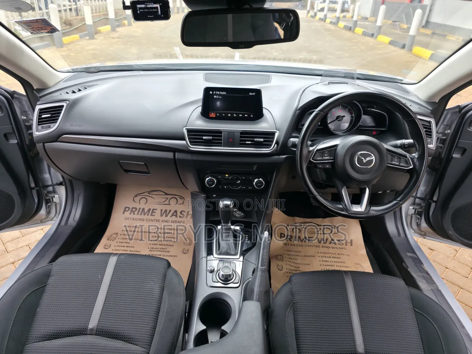 Mazda Axela 2018 Silver