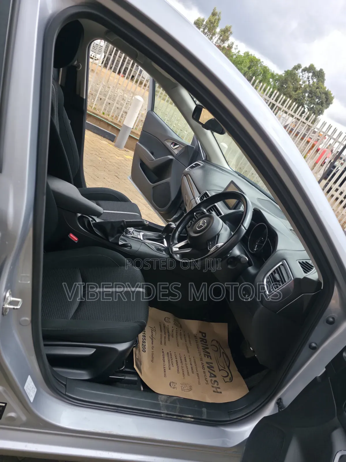 Mazda Axela 2018 Silver