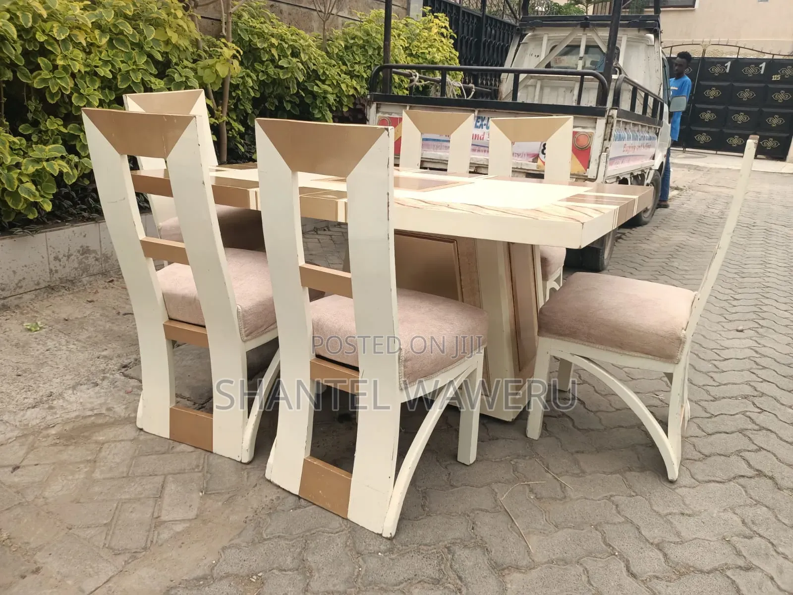 Dining Table at .
Ruai Shop