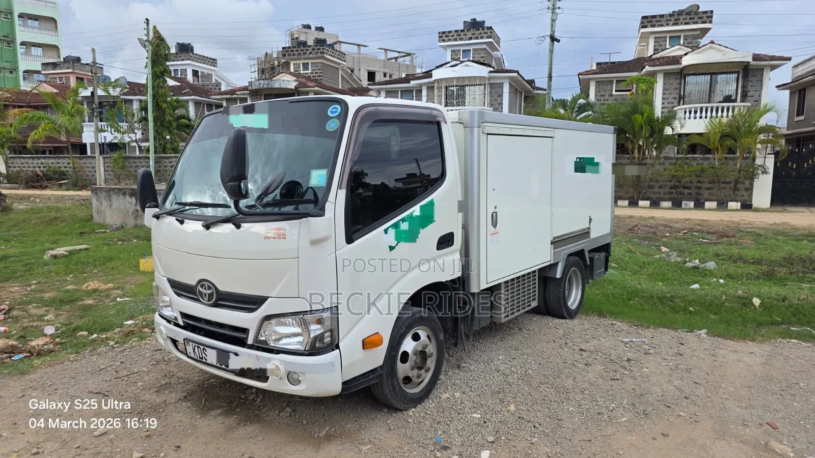 Toyota Dyna Refrigerator Truck 2017 White