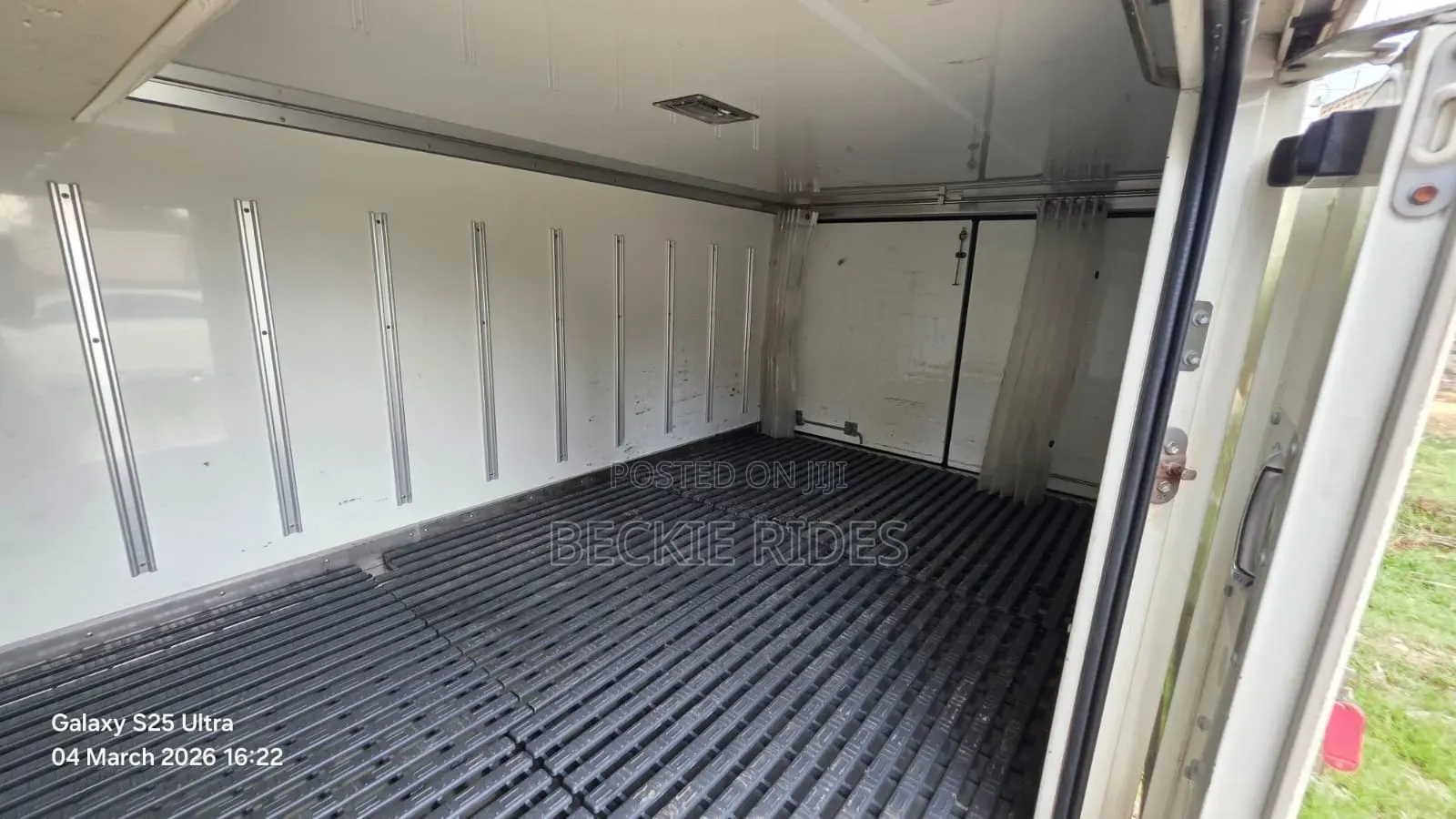 Toyota Dyna Refrigerator Truck 2017 White