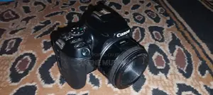 Canon 250 D