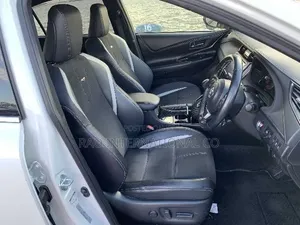 Toyota Harrier 2.0 2018 Pearl
