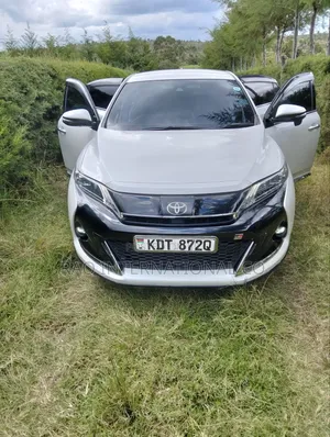 Toyota Harrier 2.0 2018 Pearl