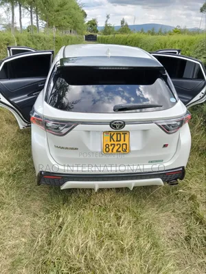 Toyota Harrier 2.0 2018 Pearl