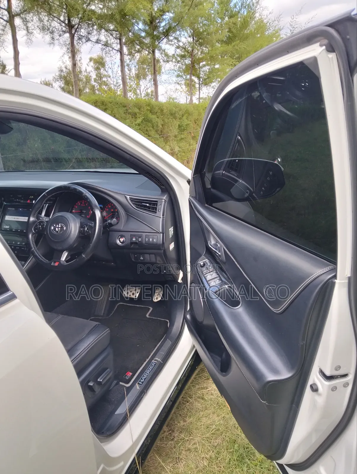 Toyota Harrier 2.0 2018 Pearl