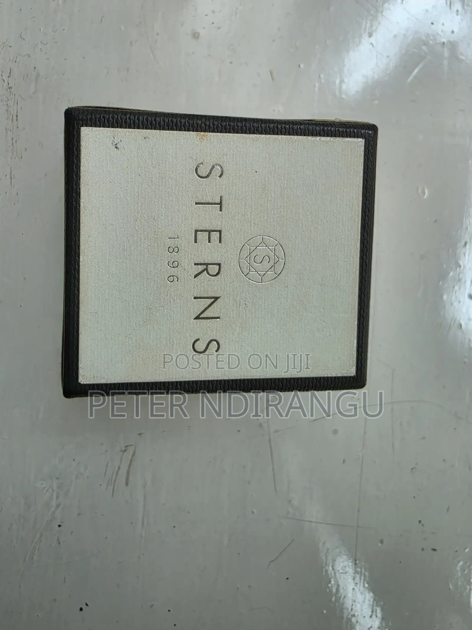Sterns Pure Silver Ring.