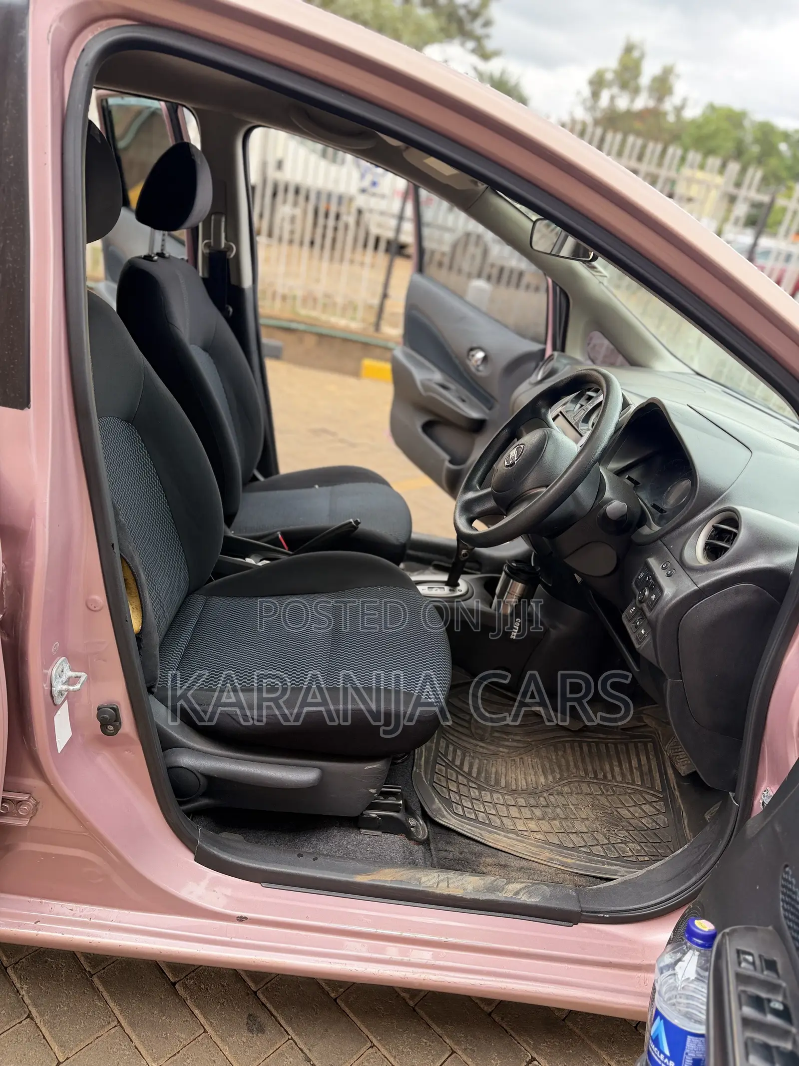 Nissan Note 2014 Pink