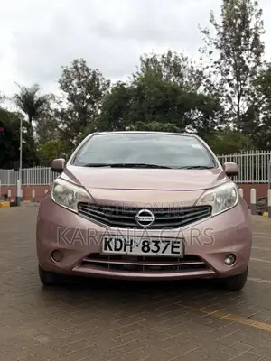 Nissan Note 2014 Pink