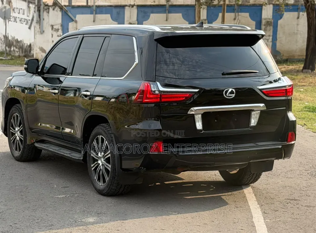 Lexus LX 2015 Black