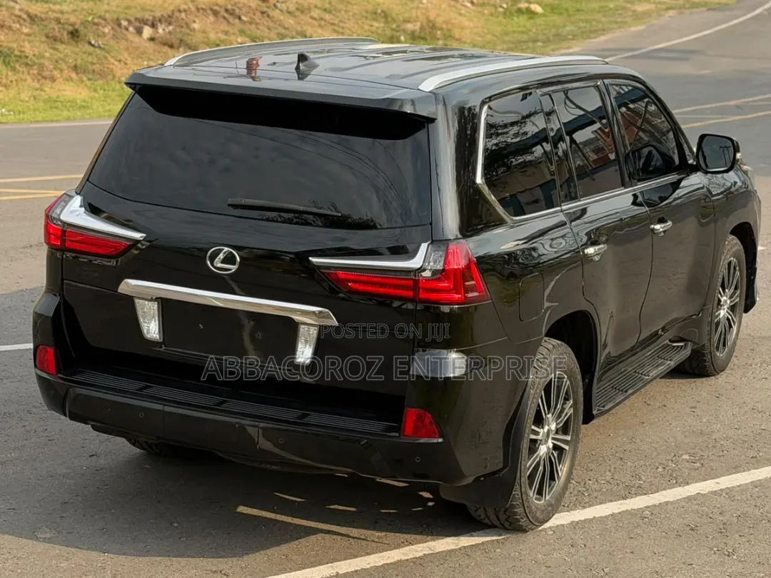 Lexus LX 2015 Black