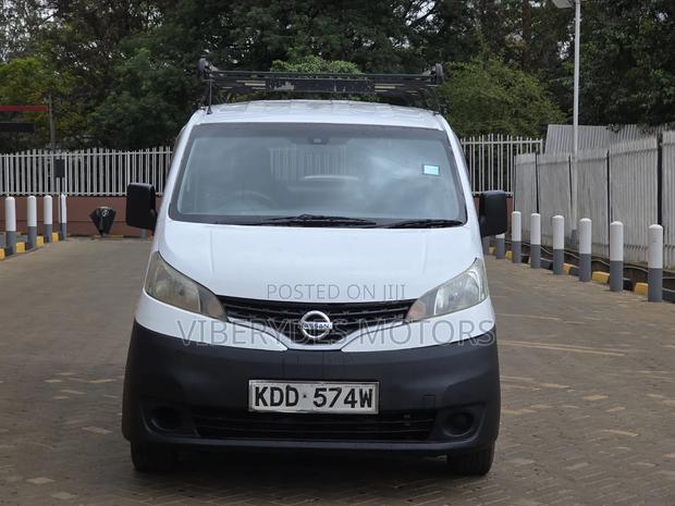 Nissan NV200 2014